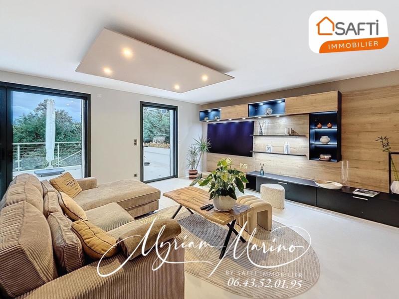 Villa - 180 m² - 8 pièces