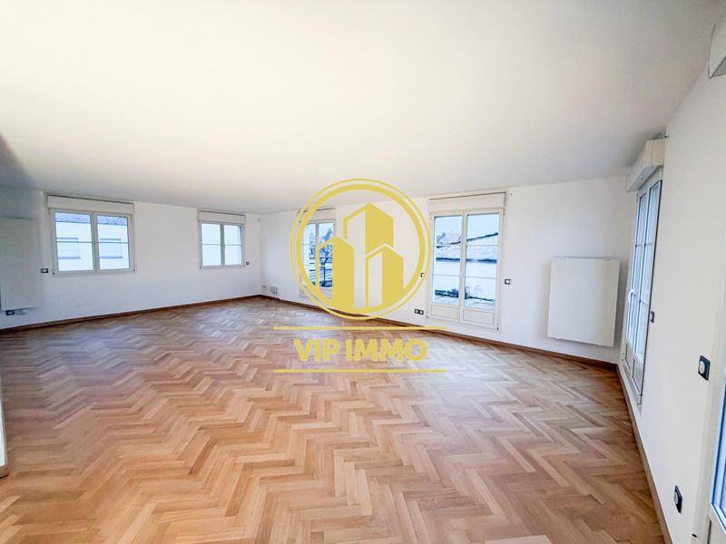 Appartement - 123 m² - 6 pièces