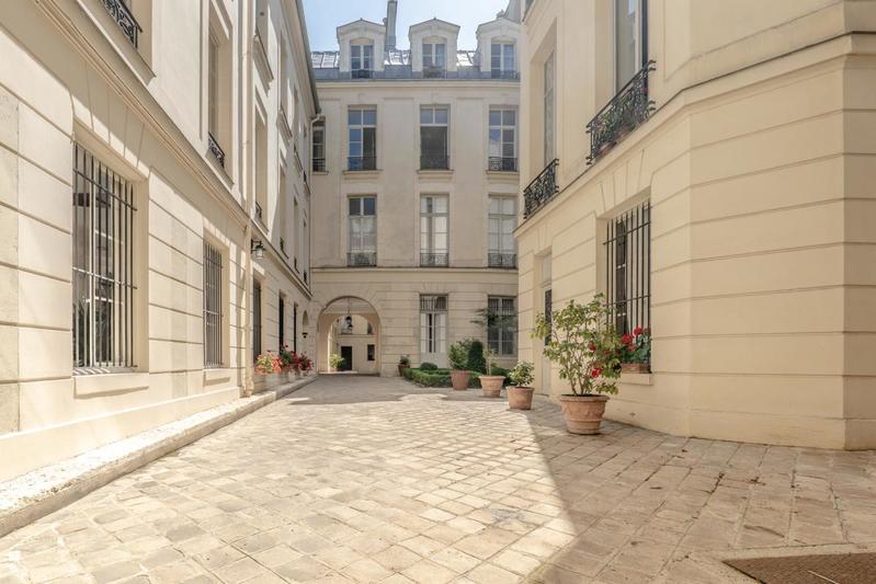 Appartement - 165 m² - 5 pièces