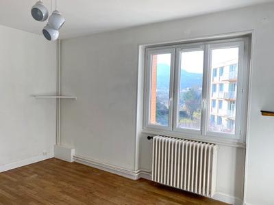 Appartement - 106 m² - 6 pièces