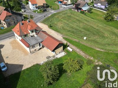 Maison - 255 m² - 8 pièces