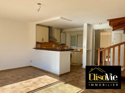 Maison - 74 m² - 4 pièces