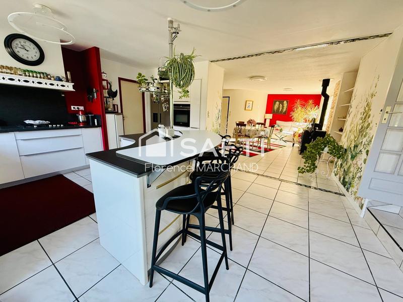 Maison - 402 m² - 10 pièces