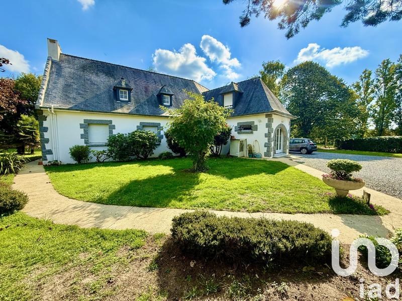 Maison - 200 m² - 11 pièces