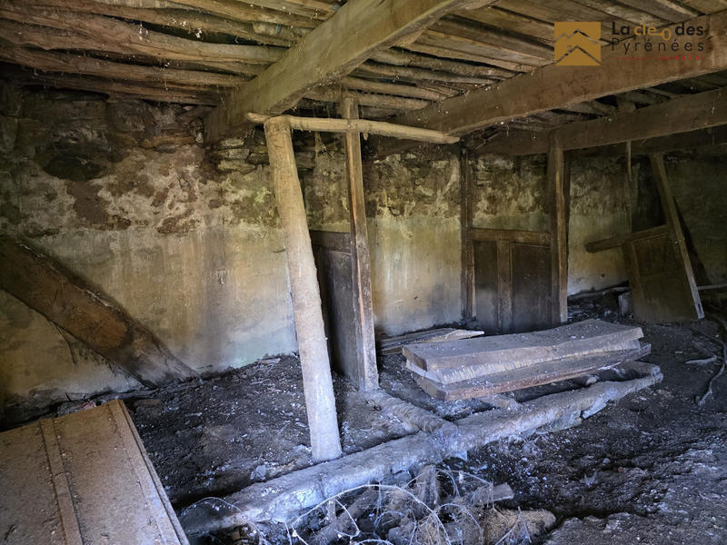 Maison ancienne - 60 m² - 1 pièce