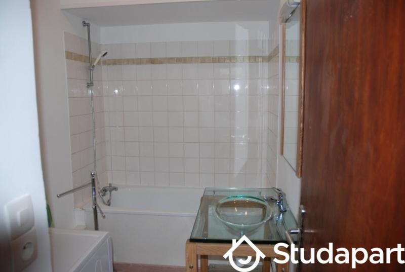 Chambre - 13 m² - 1 pièce