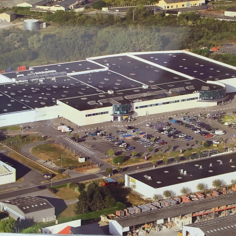 Local commercial - 17 410 m²