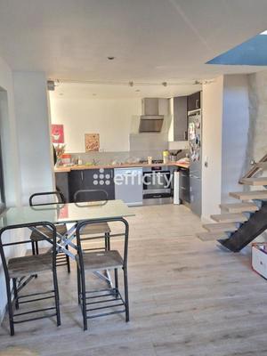 Maison - 102 m² - 5 pièces