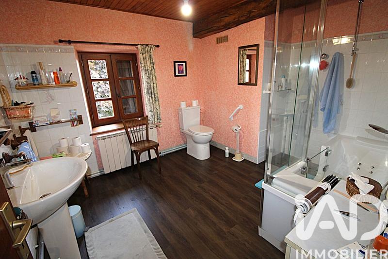 Maison de village - 180 m² - 9 pièces