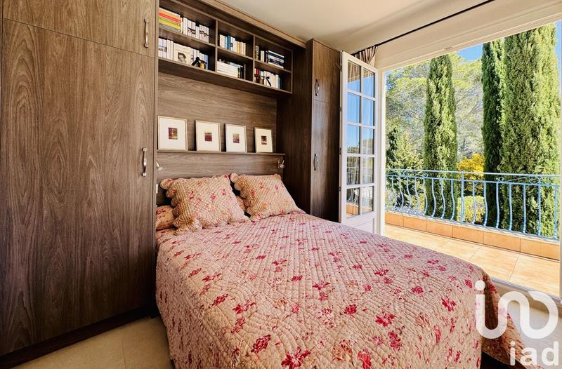 Maison - 350 m² - 8 pièces