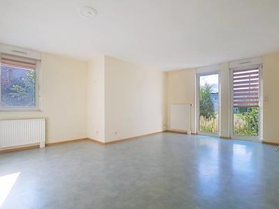 Appartement - 80 m² - 3 pièces