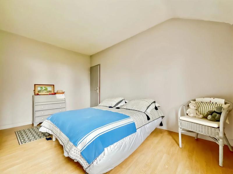 Maison d'architecte - 240 m² - 8 pièces