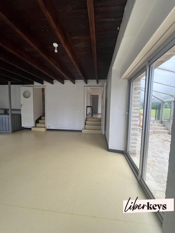 Maison - 182 m² - 8 pièces