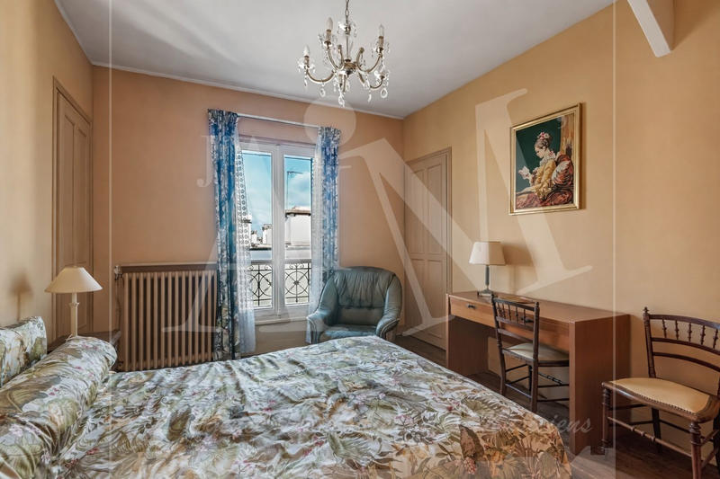 Maison - 148 m² - 7 pièces