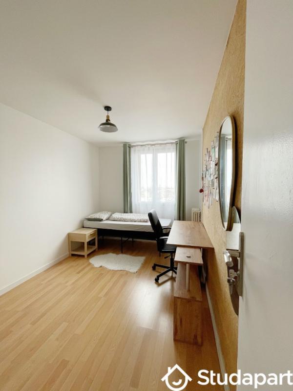 Chambre - 9 m² - 1 pièce