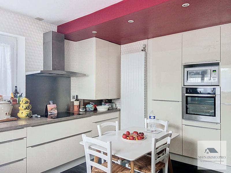 Maison - 166 m² - 6 pièces