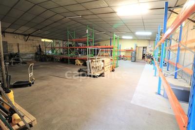 Local commercial - 400 m² - 4 pièces