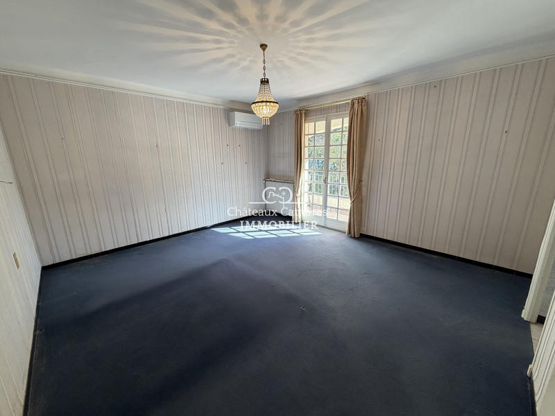 Villa - 275 m² - 9 pièces