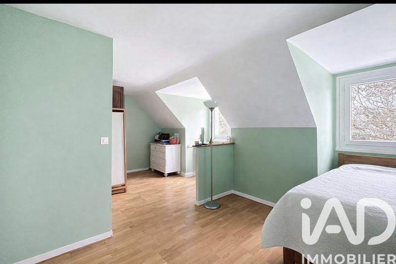 Maison - 241 m² - 9 pièces