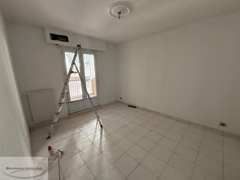 Appartement - 93 m² - 4 pièces