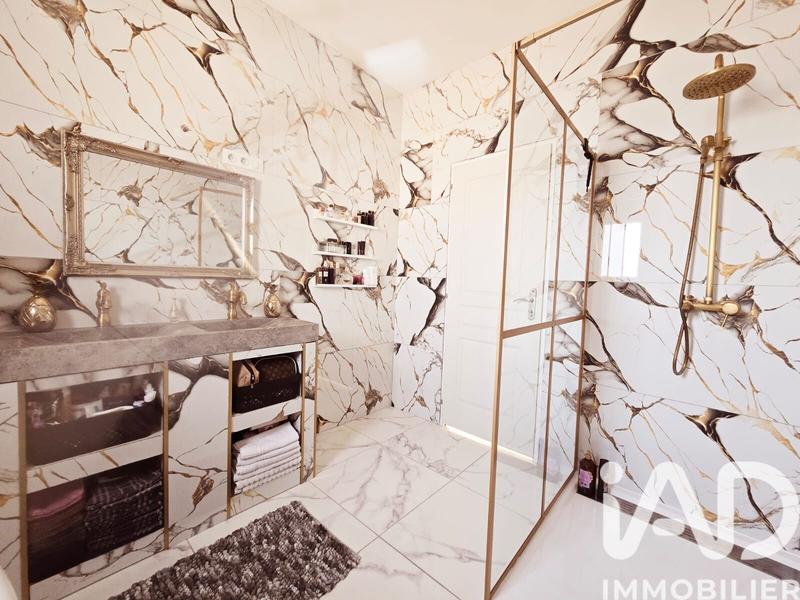 Maison - 80 m² - 5 pièces