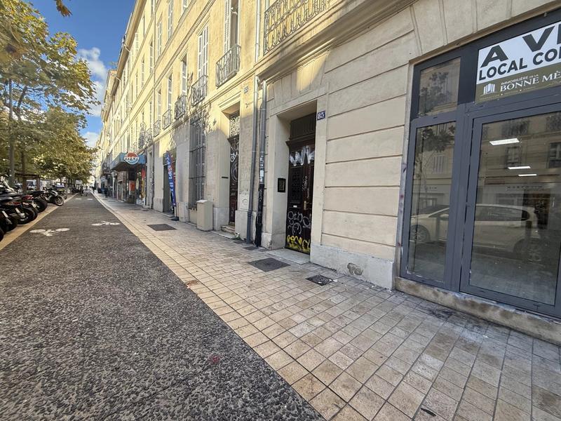 Local commercial - 91 m²