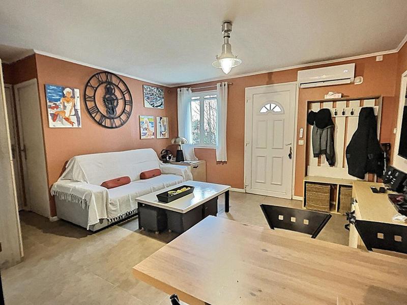 Maison - 269 m² - 9 pièces