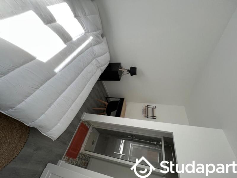 Chambre - 12 m² - 1 pièce