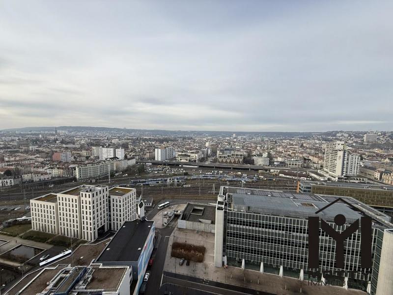 Appartement - 130 m² - 5 pièces