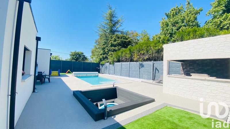 Maison - 190 m² - 8 pièces