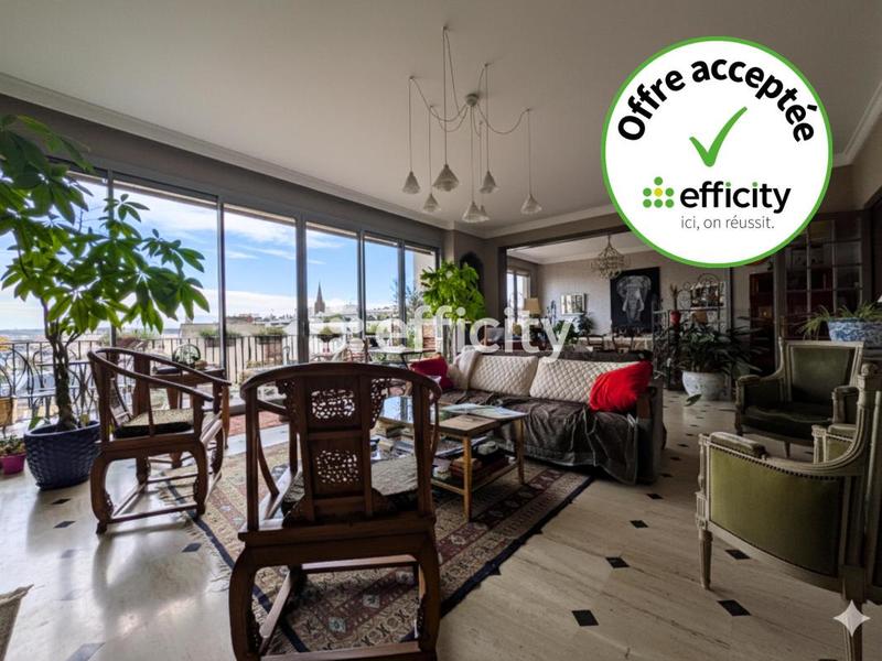 Appartement - 310 m² - 8 pièces