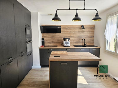 Maison traditionnelle - 120 m² - 4 pièces