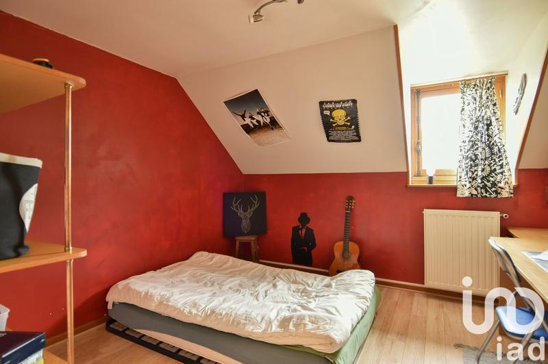 Maison - 220 m² - 8 pièces