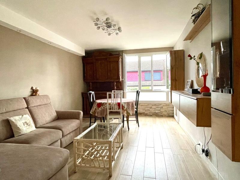 Appartement - 70 m² - 3 pièces