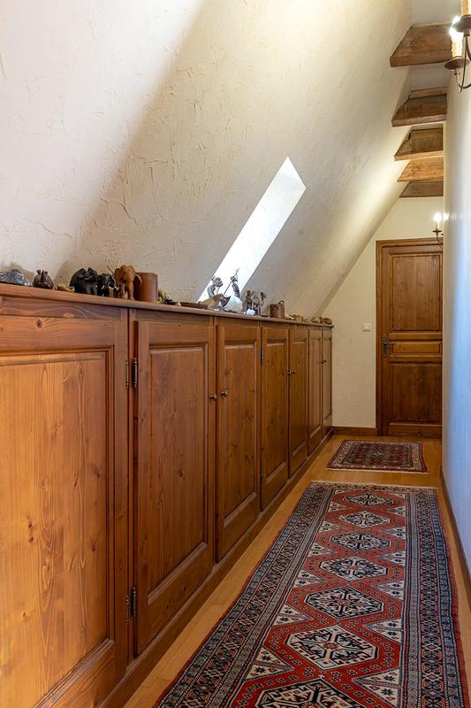 Maison - 317 m² - 12 pièces