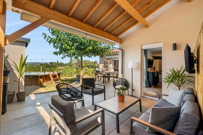 Maison - 92 m² - 4 pièces