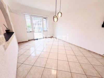 Maison - 147 m² - 8 pièces