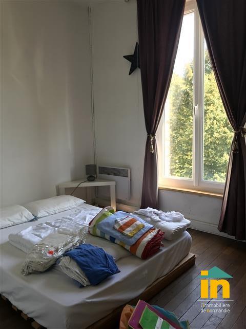 Demeure - 286 m² - 12 pièces