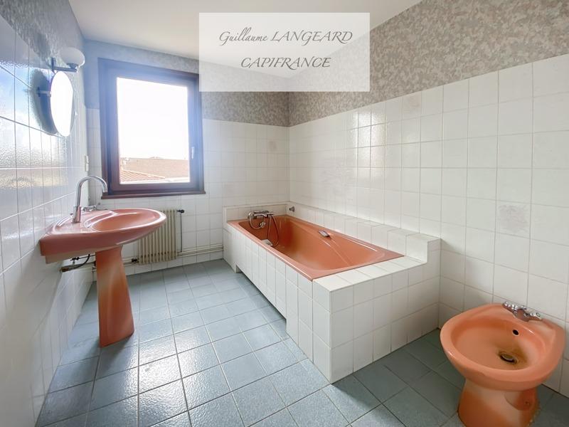 Maison - 179 m² - 7 pièces