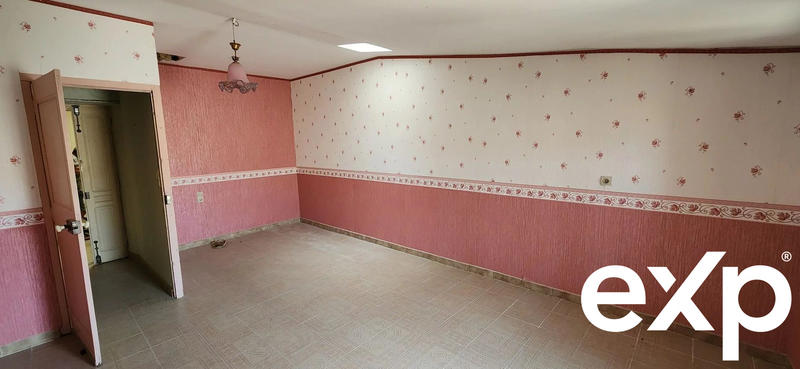 Maison - 255 m² - 9 pièces