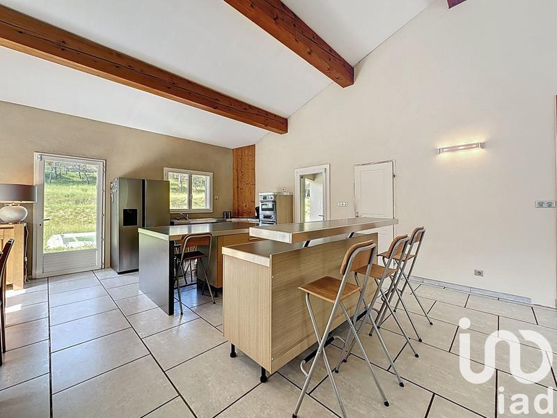 Maison - 140 m² - 5 pièces