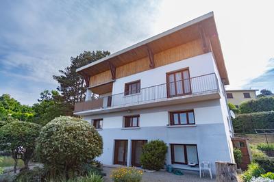 Maison - 213 m² - 6 pièces