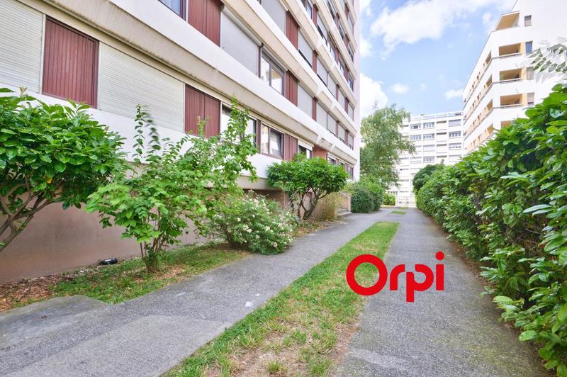 Appartement - 83 m² - 4 pièces