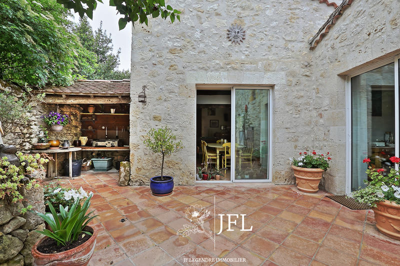 Maison ancienne - 203 m² - 7 pièces