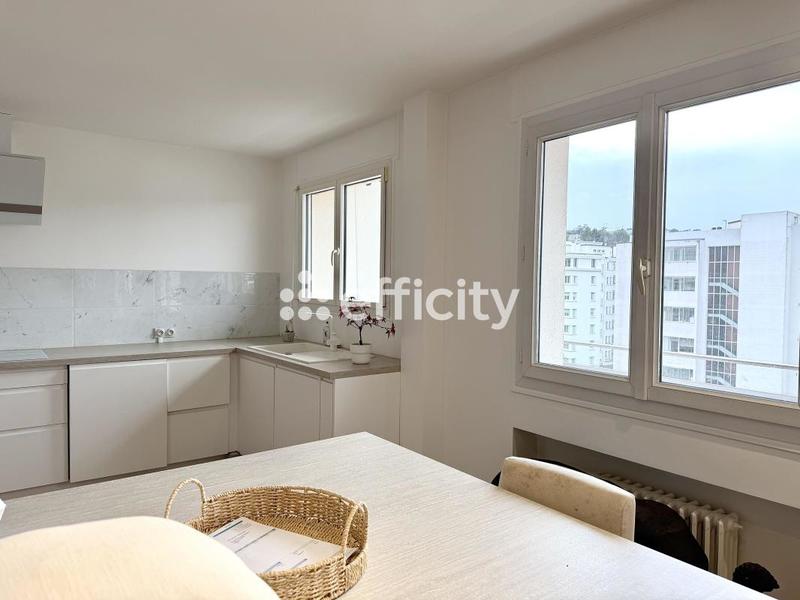 Appartement - 89 m² - 3 pièces