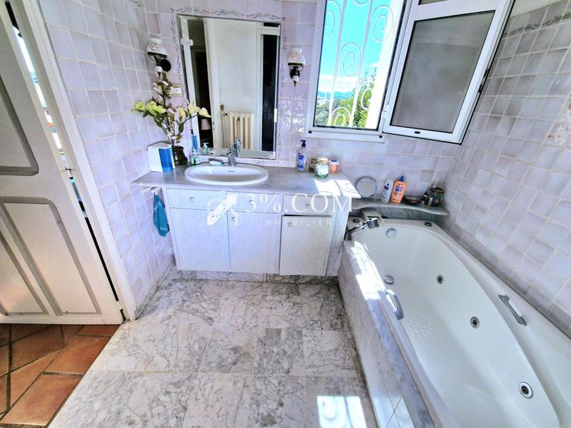 Villa - 160 m² - 6 pièces