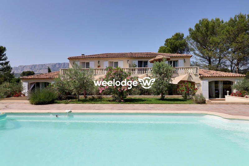 Bastide - 334 m² - 9 pièces