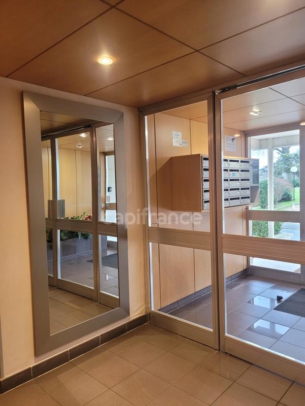 Appartement ancien - 16 m² - 1 pièce