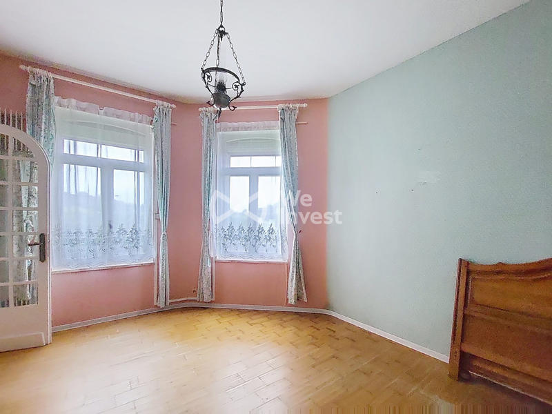 Maison - 217 m² - 8 pièces