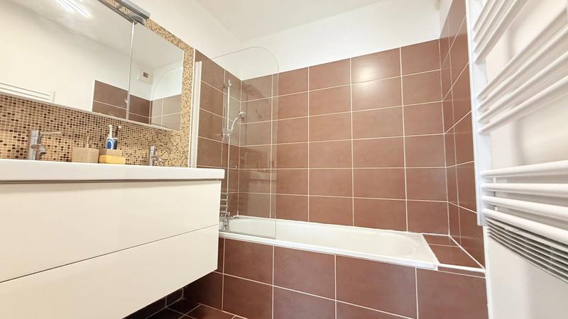 Appartement - 64 m² - 3 pièces